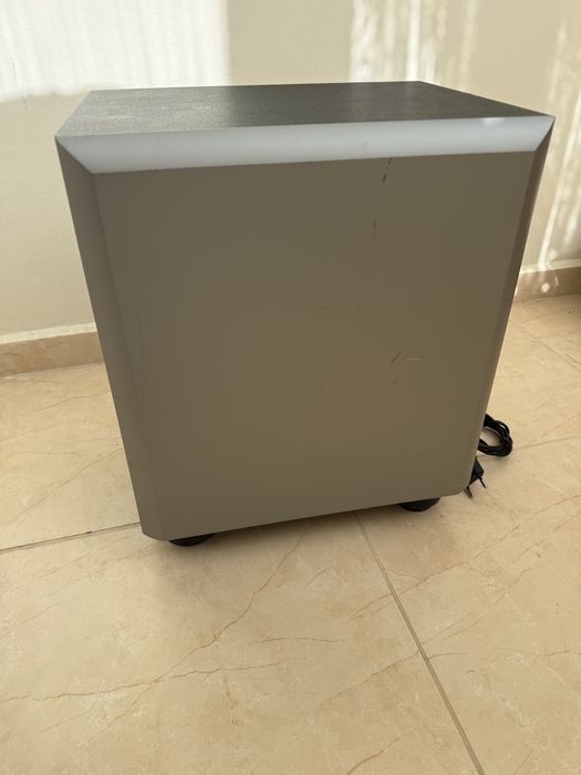 JBL SUB 140 8” активен субуфер