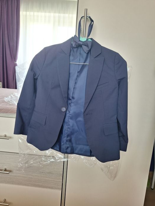 Официален костюм за момче .MANIAC