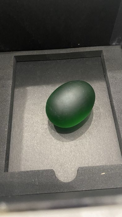 Камень, нефрит срочно