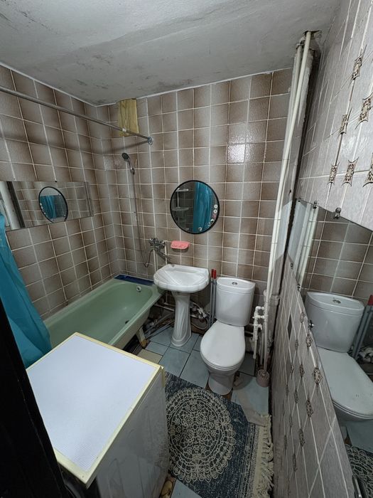 1ком на пирамиде