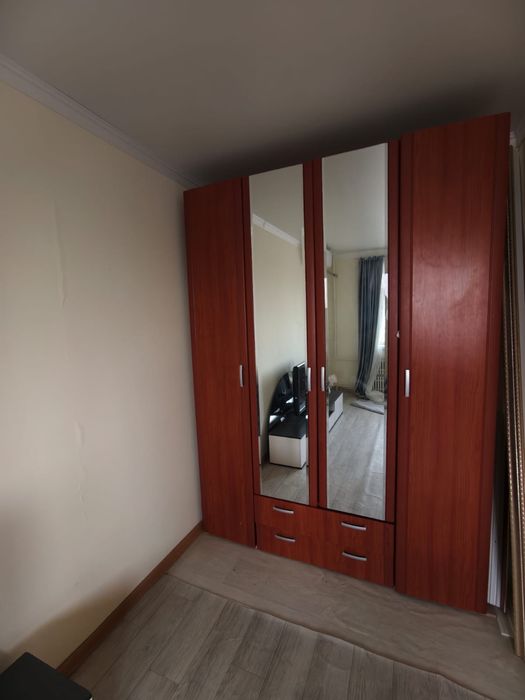 Шкаф сатылады, 4 есікті