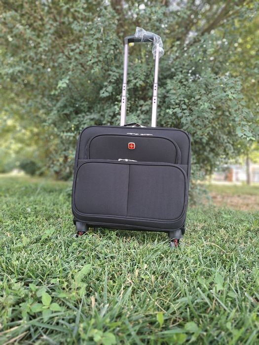 Чемодан от Evoca.uz