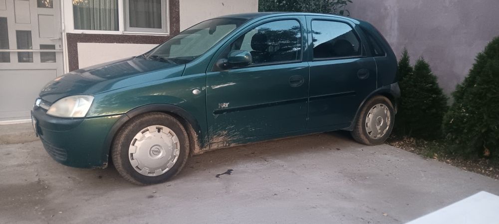 S e  vinde  Opel corsa C