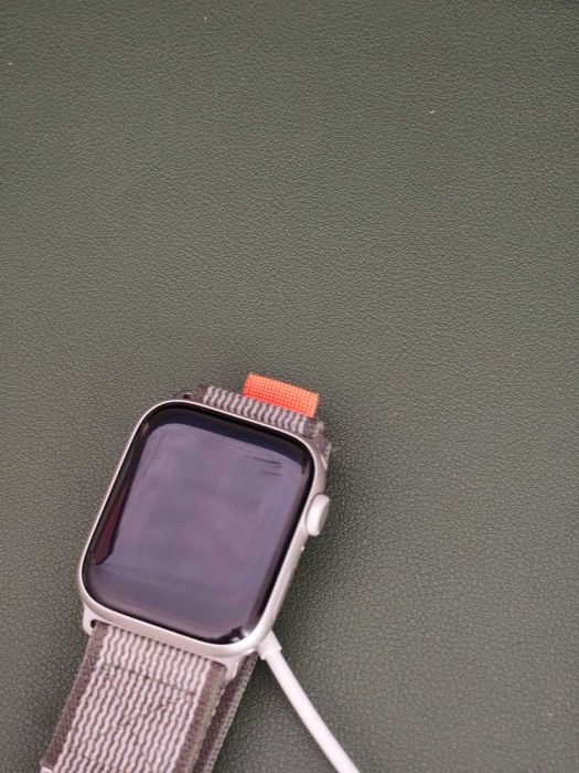 Apple Watch SE 2, 44 мм, Starlight, 3 ремешка
