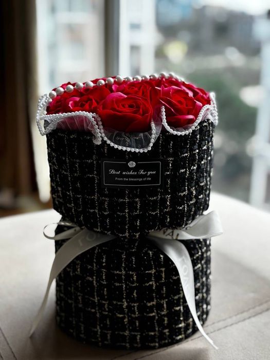 Ръчно изработени цветя – специален подарък за 8 март!