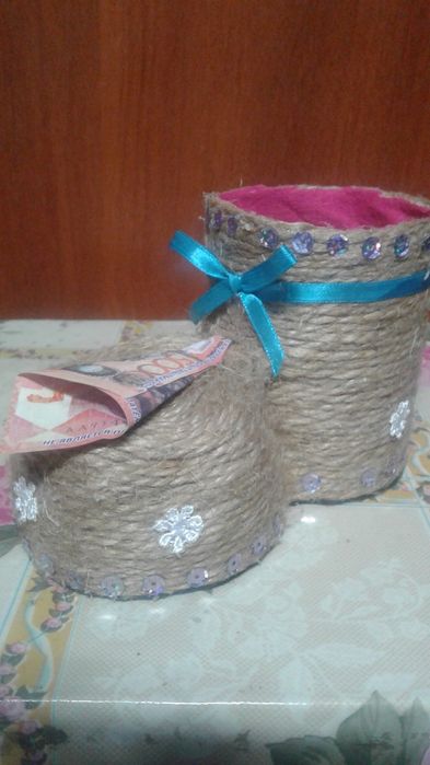 Продаю сапожки ручной работы.