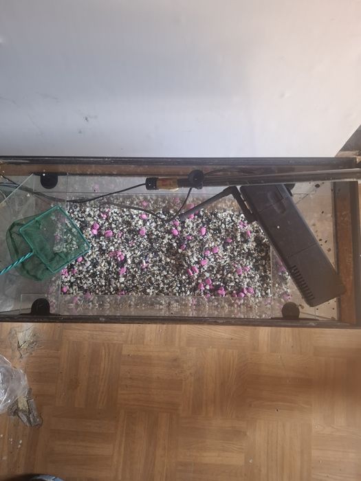Аквариум срчно продам