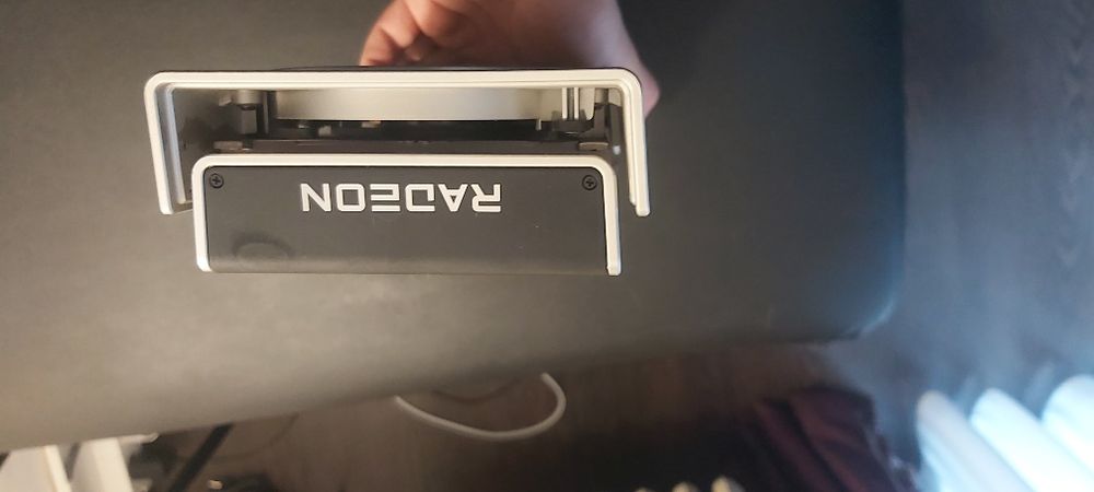 Vand placa video RX 6700 XT 12 gb ram