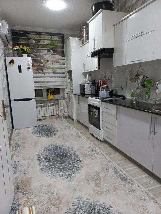 Срочно продается 3 х комнатная квартира в центре города!