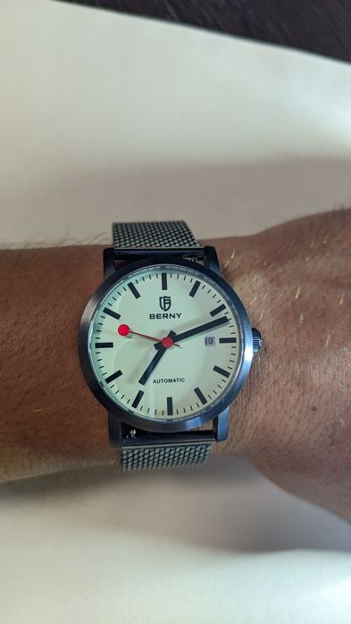 Berny am138m-l-blk часы