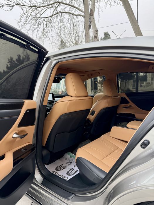 LEXUS ES300h Hybrid Full