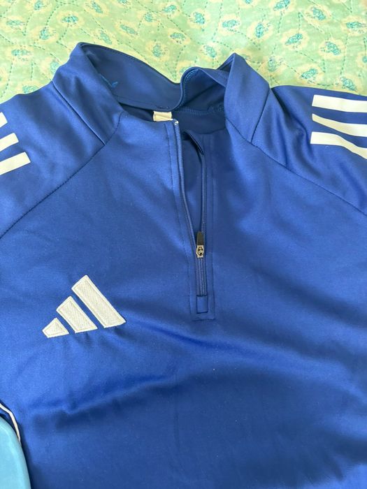 Спортивная кофта адидас