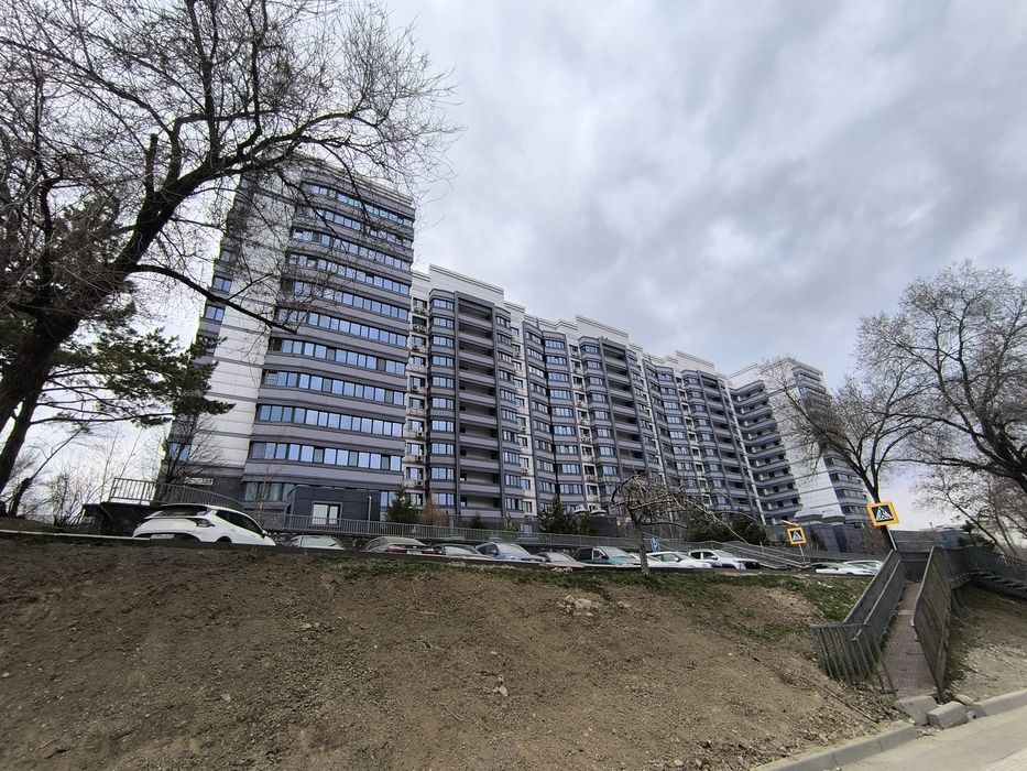 Продается коммерческое помещение  — 210 кв. Рядом трц Мега