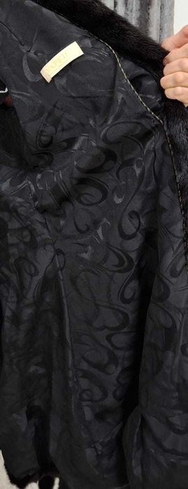 Продам норковую шубу