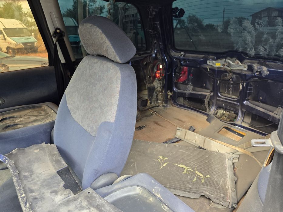 Автомобиль FORD GALAXY