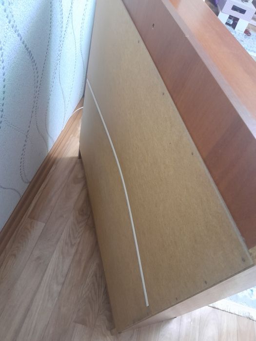 Продам обувница очень хороший