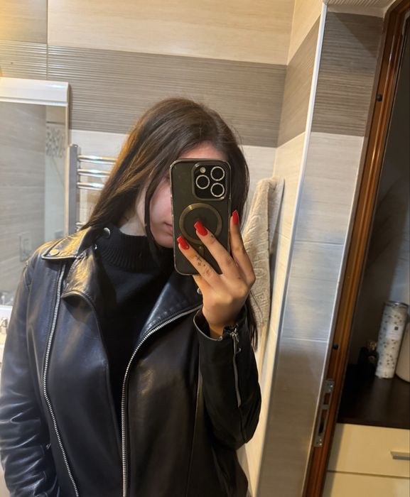 Дамско кожено  яке