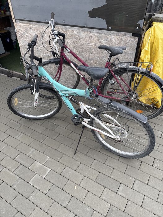 Se vand  doua biciclete