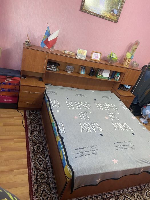 Продам кровать с шкафами