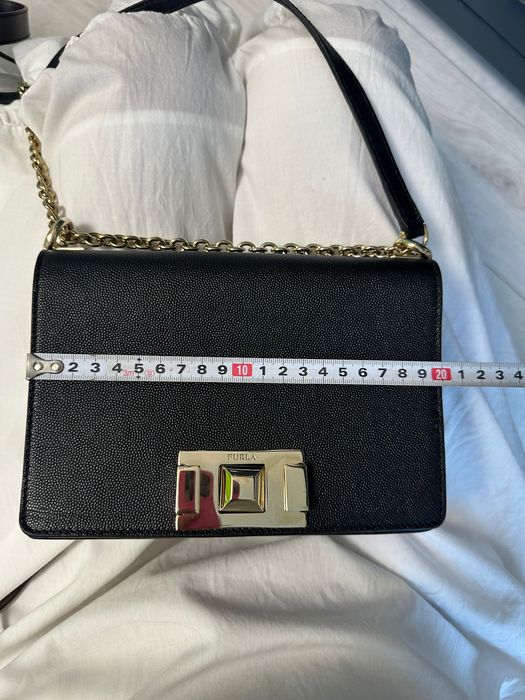 Дамска чанта furla черна