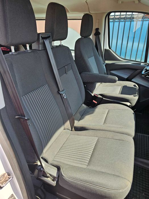 Ford Transit Custom 9 Locuri