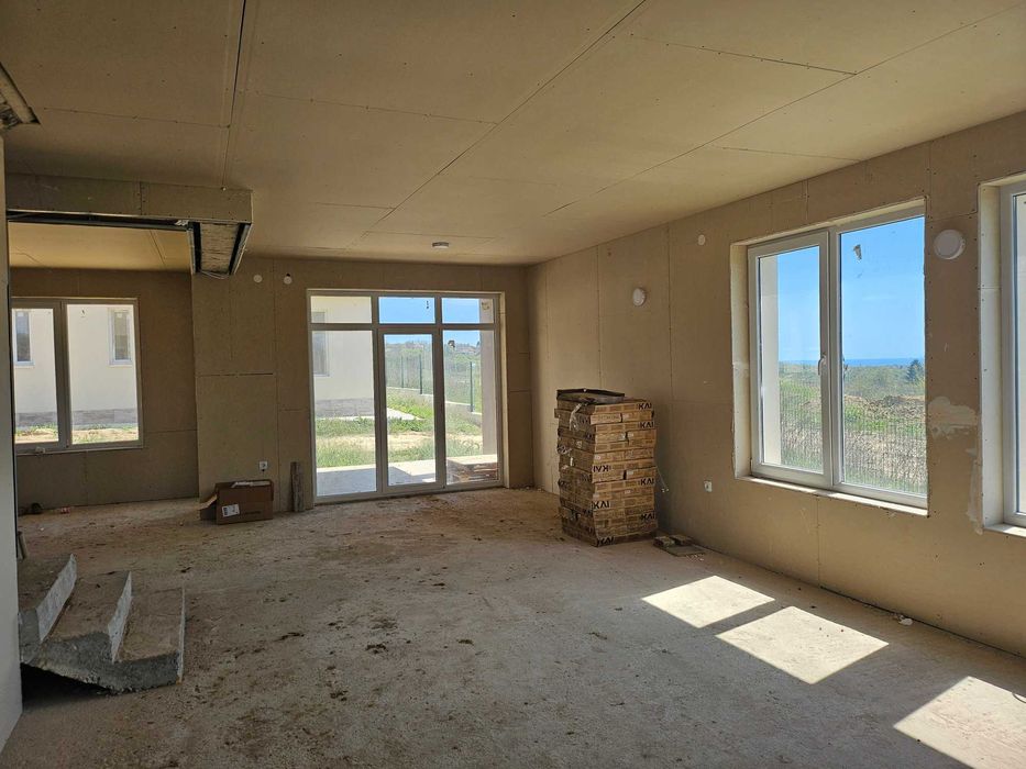 Къща с четири спални - ново стройтелство