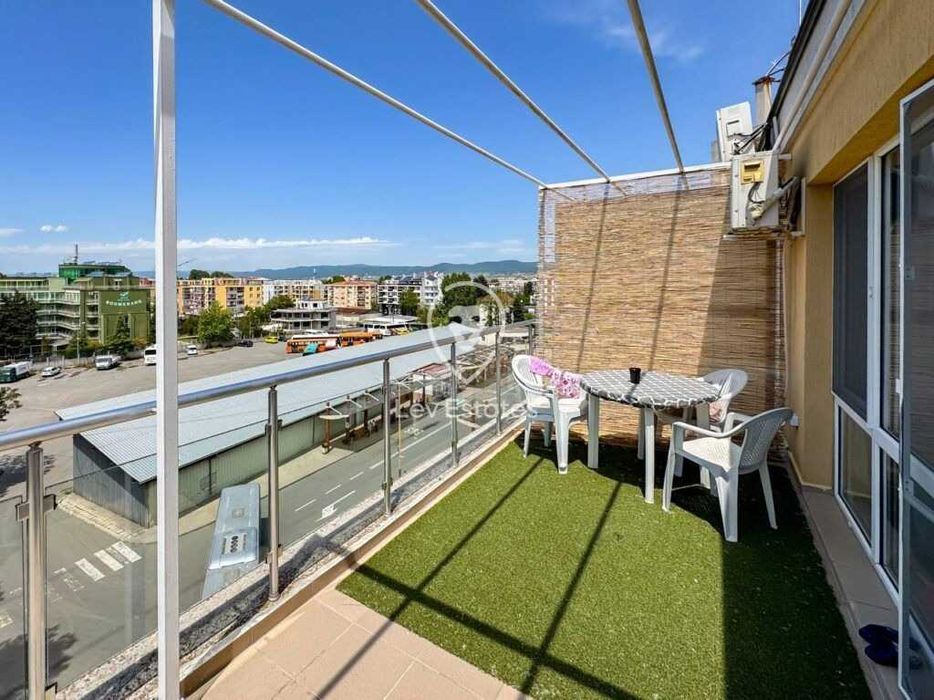 Продава се Двустаен апартамент в к.к. Слънчев бряг - 80 кв.м за 1025 €/кв.м - Снимка #8