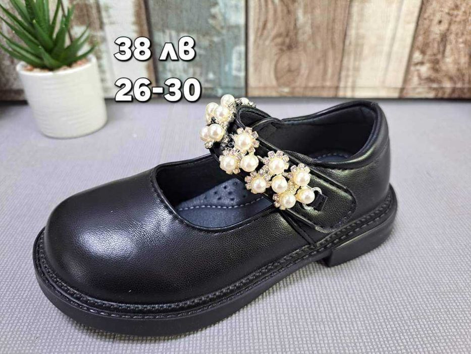 Сандали за вашите принцеси