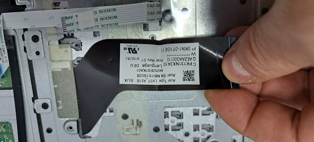 Tastatura ACER LV5T_A51B cu carcasa si touchpad Synaptics TM-P3218-003