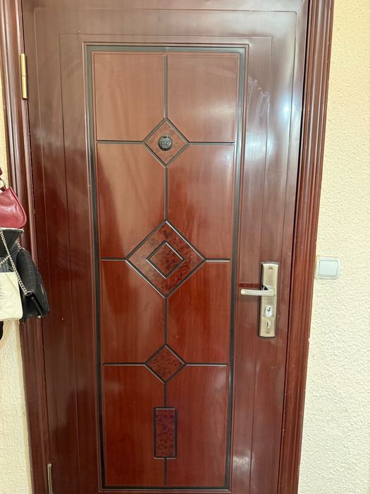 Продавам апартамент!