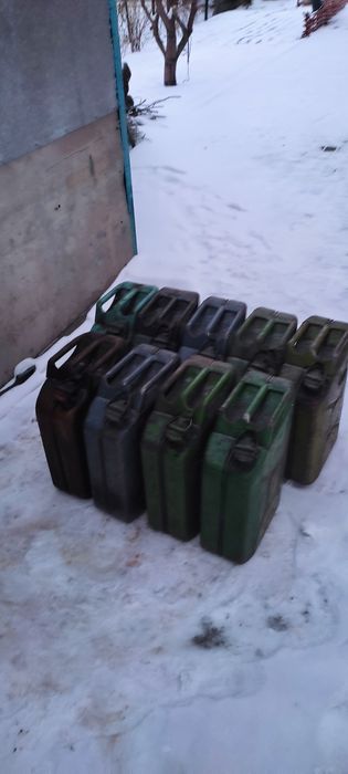 Канистры под гсм