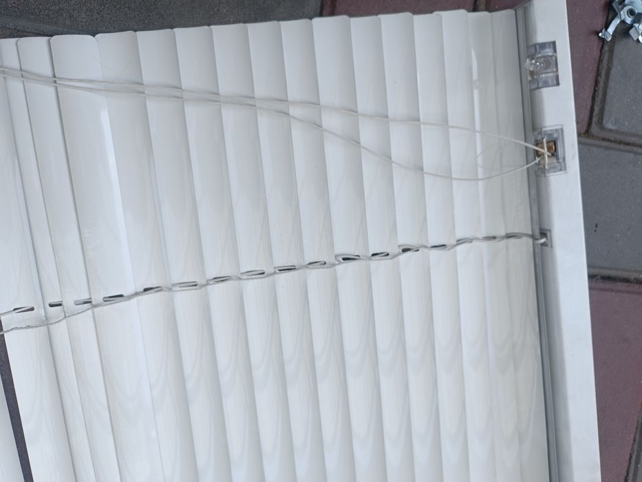 Жалюзи горизонтальные 63.5 на 122