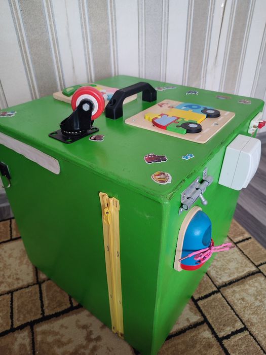 Бизикуб, ручная работа