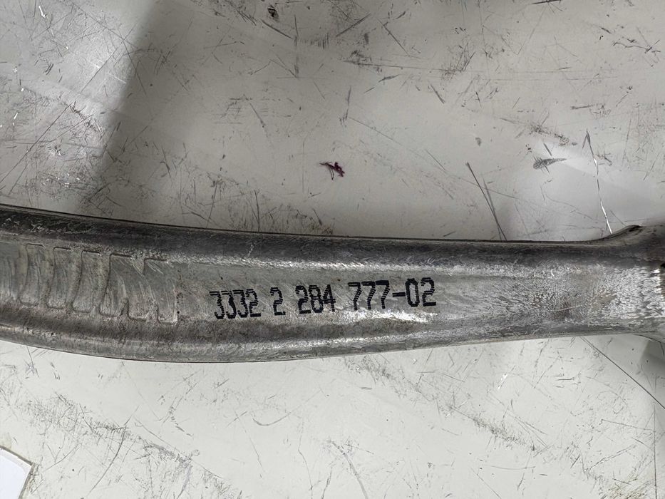 Заден ляв горен носач / Заден десен горен носач БМВ М2 М3 М4