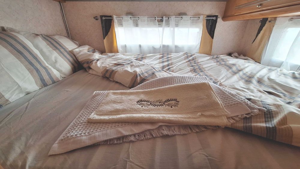 Кемпер под наем - от 85 евро - 6 спални/ 6 седящи места