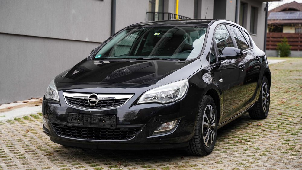 Opel Astra J 1.4 benzina