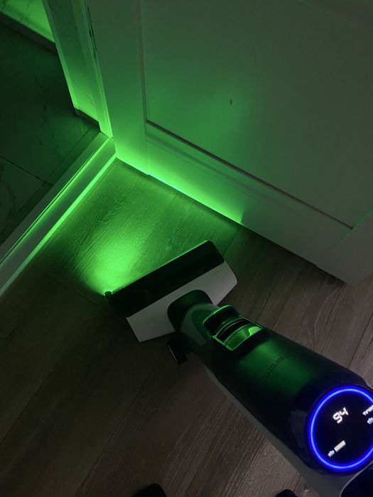 Продается моюши пылесос tineco S5