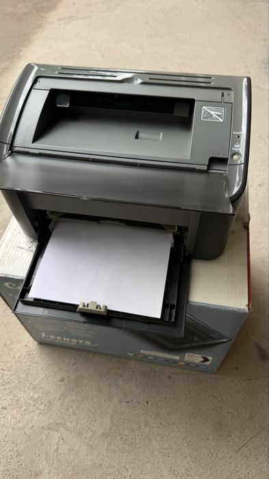 как новый canon 2900 с коробке sotiladi uyda turgan