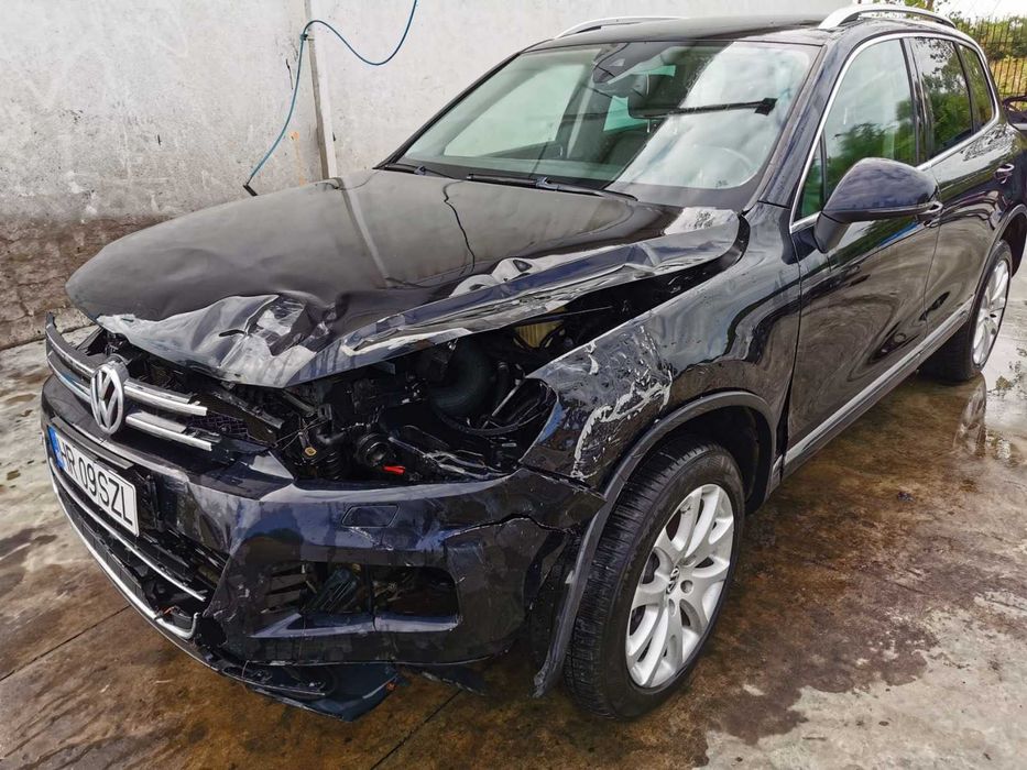 Dezmembrez vw toaureg 7P/usa toaureg/far touareg/stop/bara spate/haion