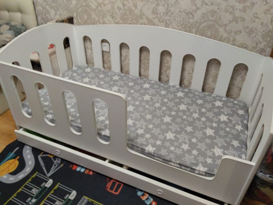 Продам детскую кровать