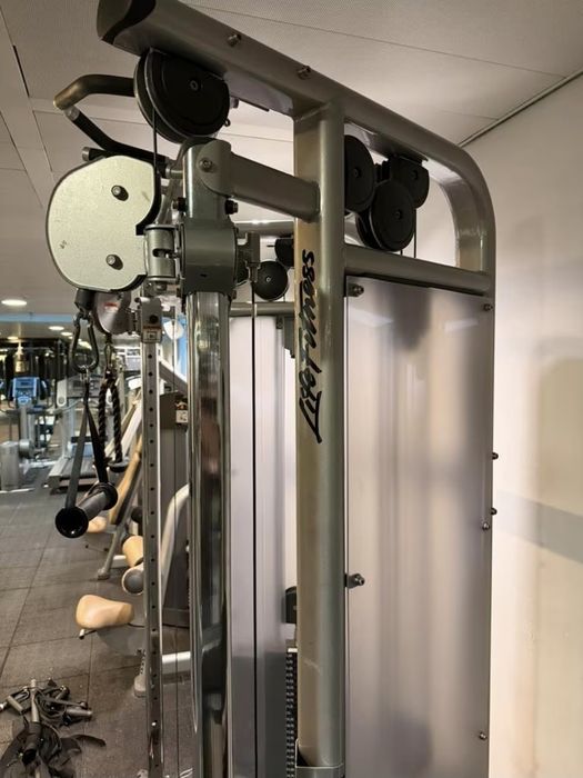 Фитнес уреди Technogym Radiant и Life fitness DAP кросоувър