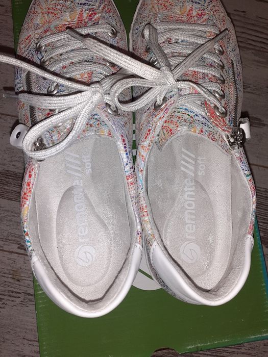 Кецове/сникърси на Remonte