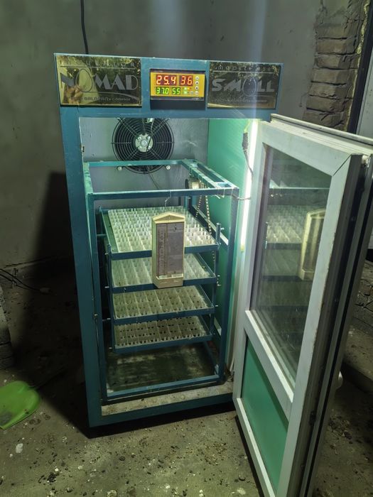 Инкубатор Nomad pro balapan 352
