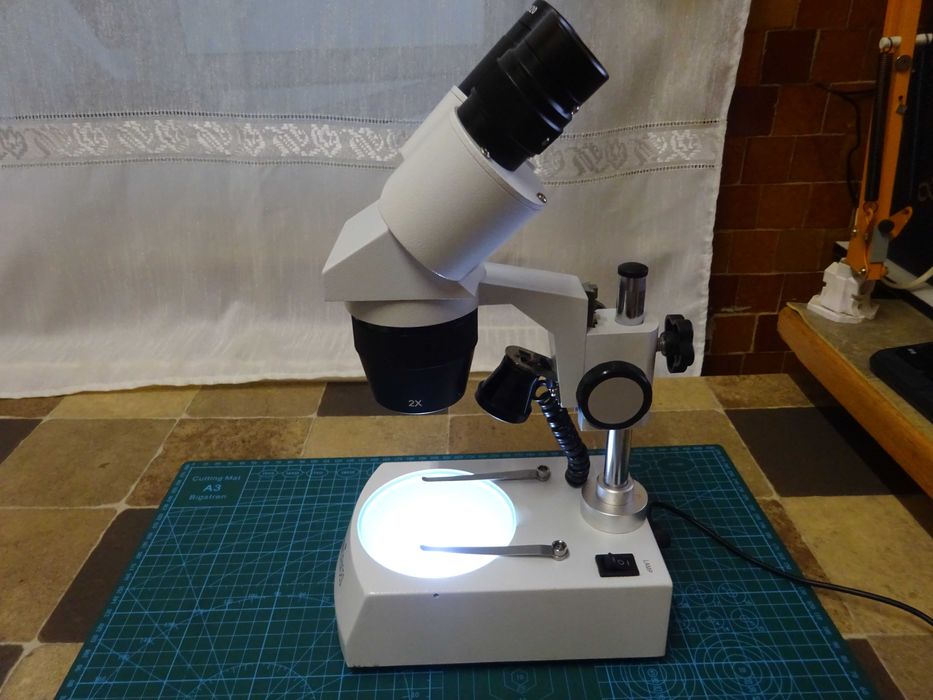 Microscop stereo 20-40x