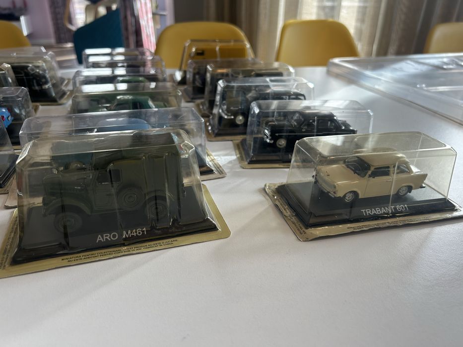 Lot 18 machete auto de colecție 1:43 - Mașini de Legendă (ARO, Dacia, Rocar, Lada)