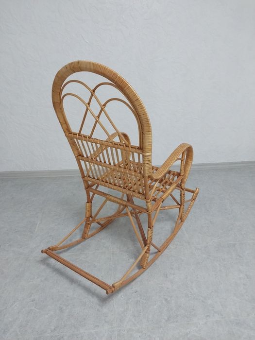 Кресло качалка для зоны отдыха