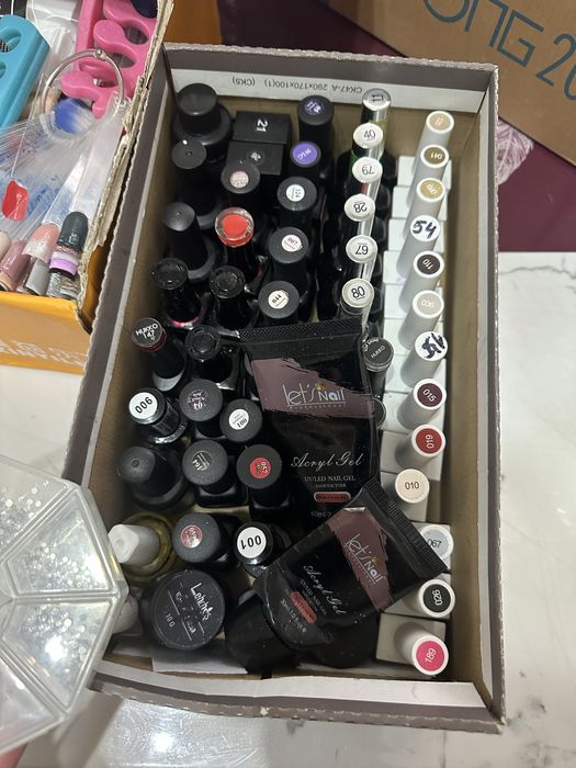 Продается маникюрный набор