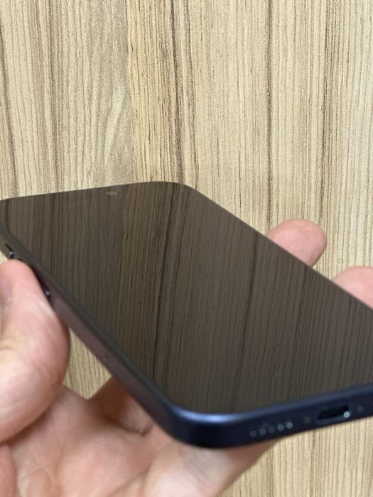 Iphone 17 PRO / в гаранция / пълен комплект