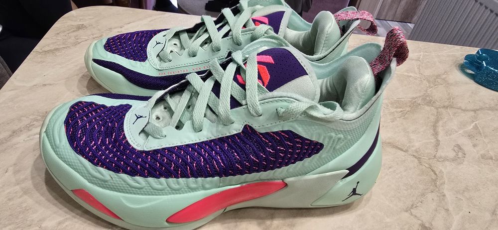 ДамскиМаратонки Nike Luka 1