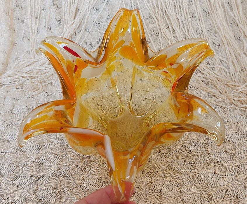 Красивая ваза конфетница